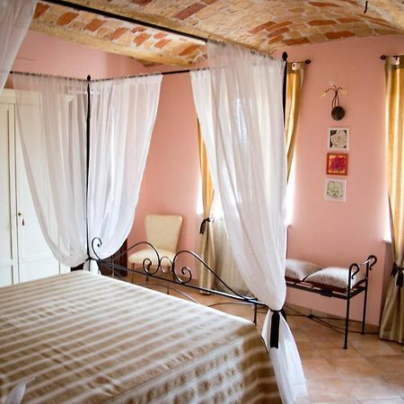 Agriturismo Monbertola Govone Bagian luar foto
