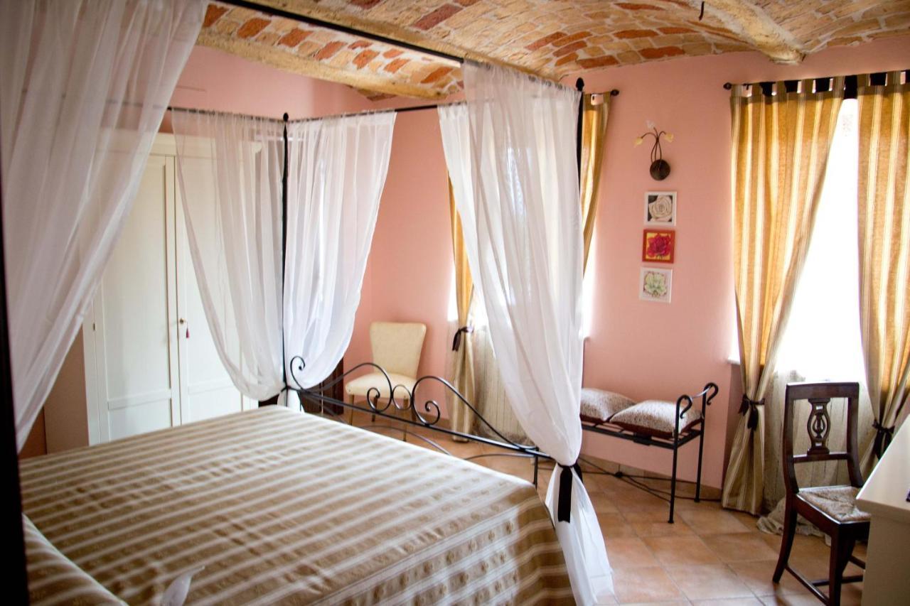 Agriturismo Monbertola Govone Bagian luar foto